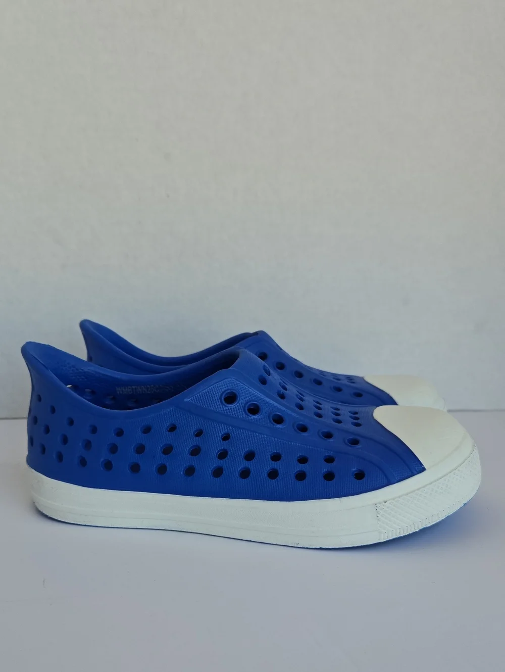 Wonder Nation Blue & White Rubber Water Shoes Slip On Clogs Size 9-10